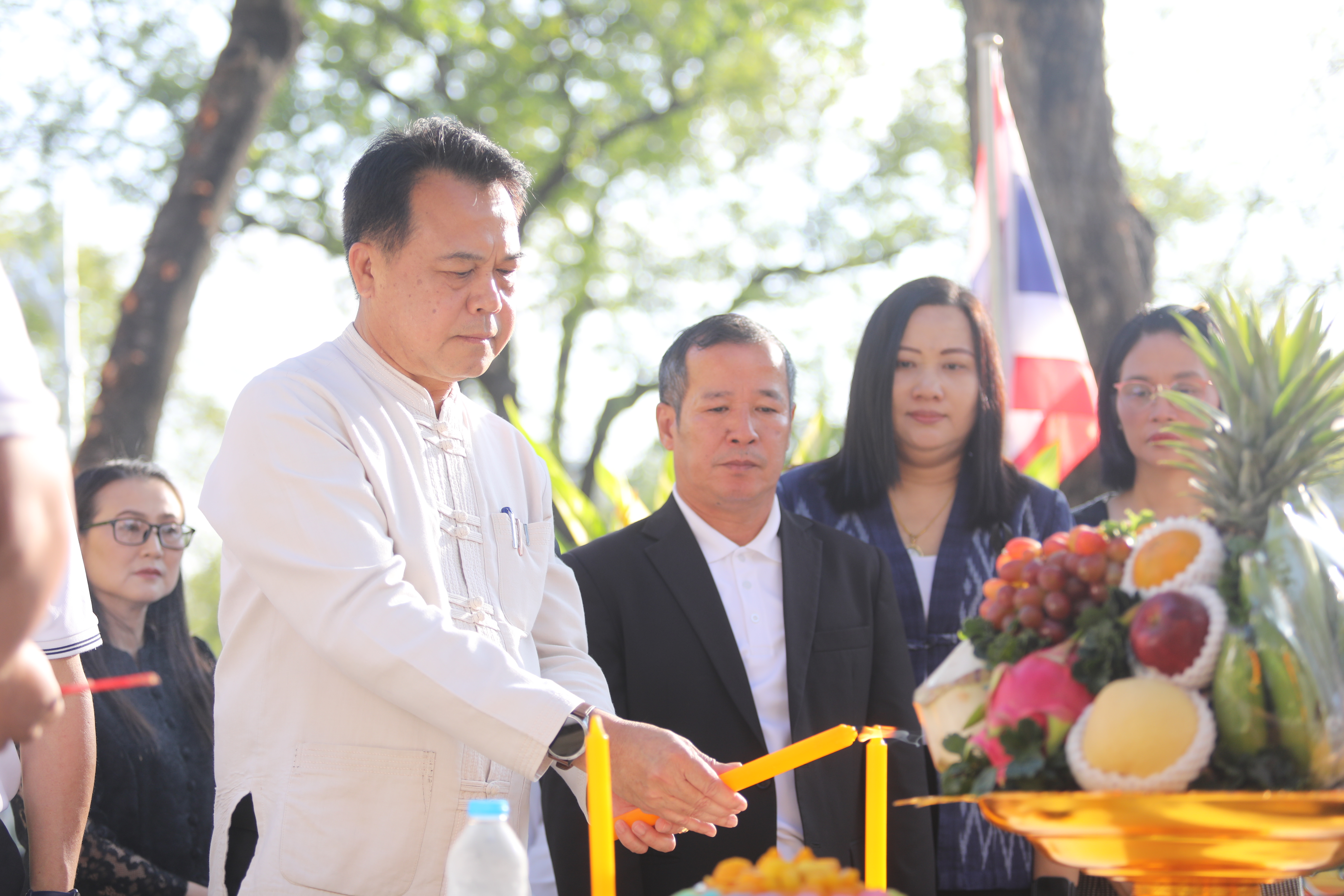 title - รองเลขาธิการ ส.ป.ก. สักการะสิ่งศักดิ์สิทธิ์ประจำ ส.ป.ก. เนื่องในโอกาสเข้ารับตำแหน่งใหม่